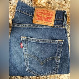 Levis 505 jeans
